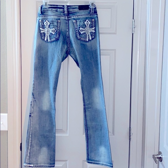 Designer Jeans - Picture 2 of 11
